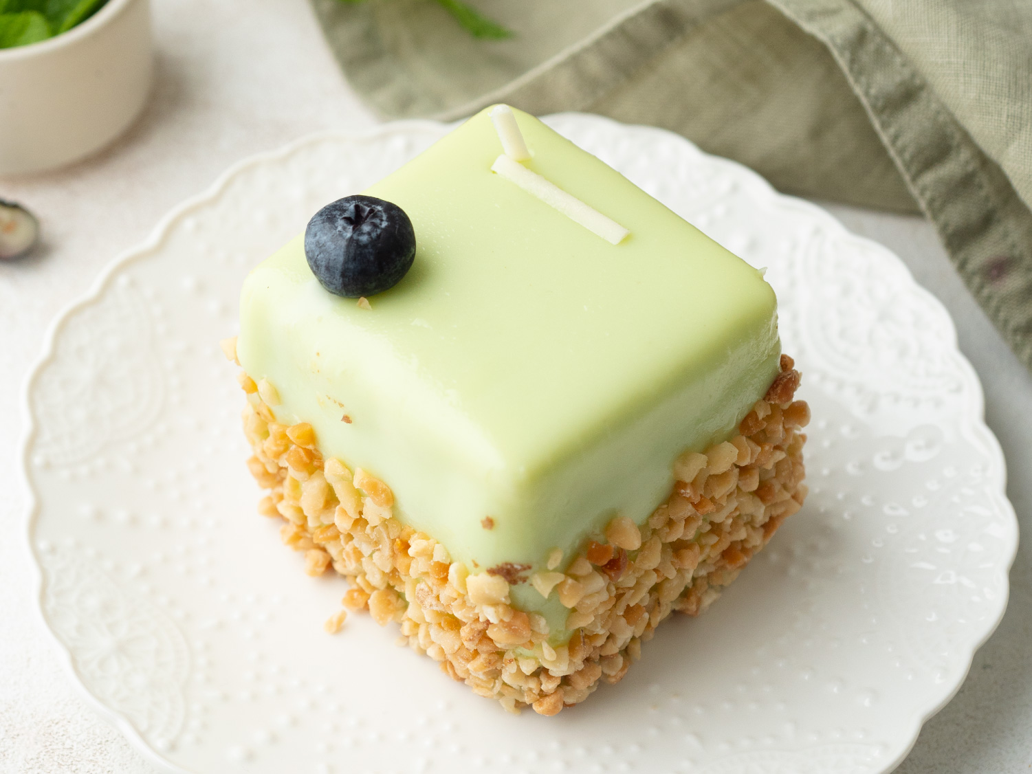 Пирожное «Божанси» мята