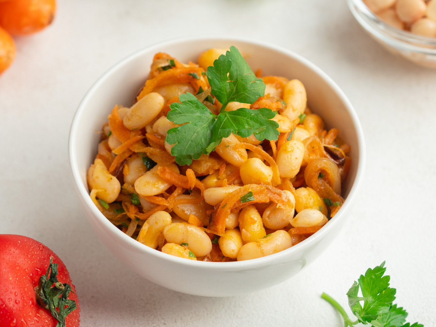 Фасоль запеченная с овощами