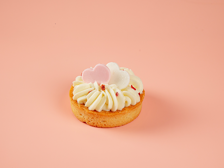 Тарт с малиной и сырным кремом