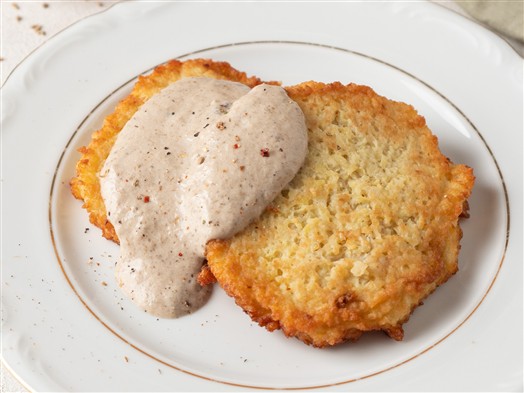 Драники с картофельные с грибным соусом 