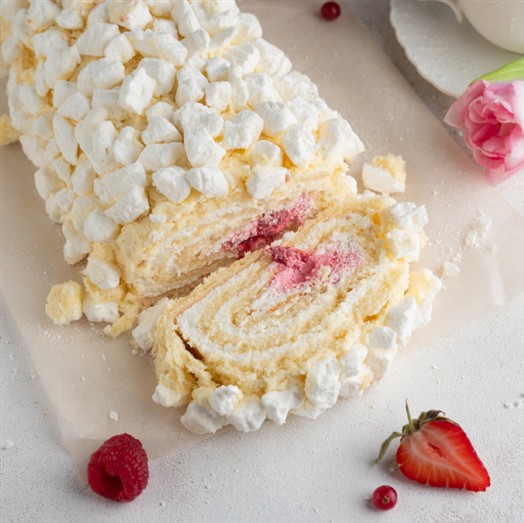 Рулет «Сметанный» с меренгой и малиной за 1.55 кг