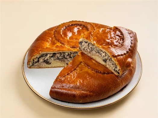 Курник сдобный с курицей и индейкой