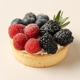 Пирожное Тарт с маскарпоне и ягодами за 2 шт