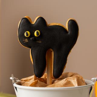 Печенье ванильное с сахарно-белковой глазурью «Чёрный кот»