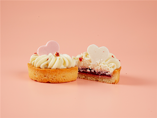 Тарт с малиной и сырным кремом