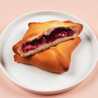 Пирожок постный с вишней за 6 шт