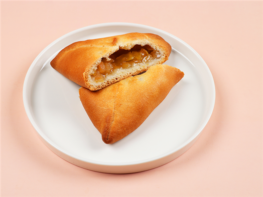 Пирожок постный с яблоком