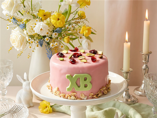 Пасха творожная с фисташками и вишней